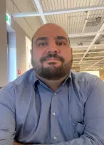 Siavash Ghafari (Assistant Store Manager)
